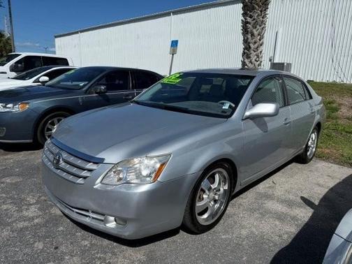2005 Toyota Avalon XL
