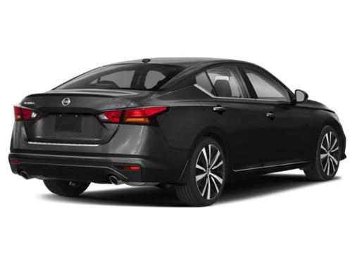 Super Black 2022 Nissan Altima SR FWD