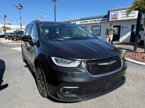 2021 Chrysler Pacifica Hybrid Touring L