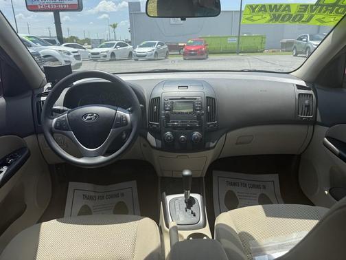 Chilipepper Red 2011 Hyundai Elantra Touring GLS