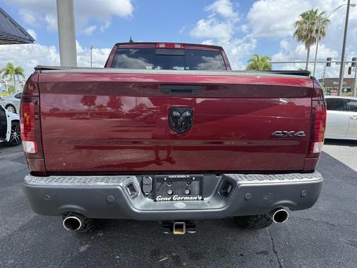 Delmonico Red Pearlcoat 2019 RAM 1500 Classic Warlock Crew Cab 4x4 5'7' Box