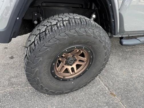 2022 Jeep Gladiator Sport S