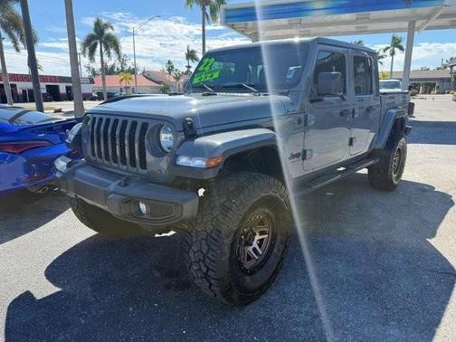 2022 Jeep Gladiator Sport S