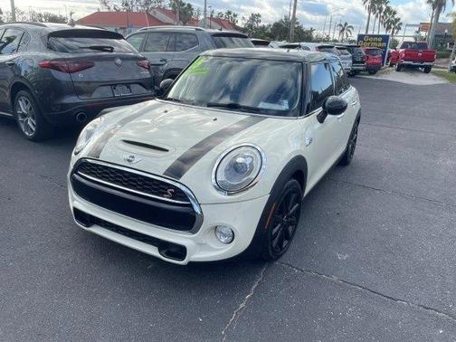 2016 MINI Hardtop Cooper S