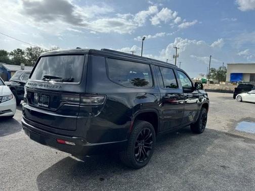 2024 Jeep Grand Wagoneer L Series II 4x4