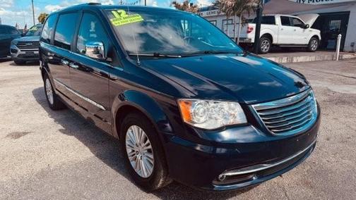 2012 Chrysler Town & Country Limited