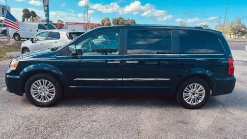 2012 Chrysler Town & Country Limited