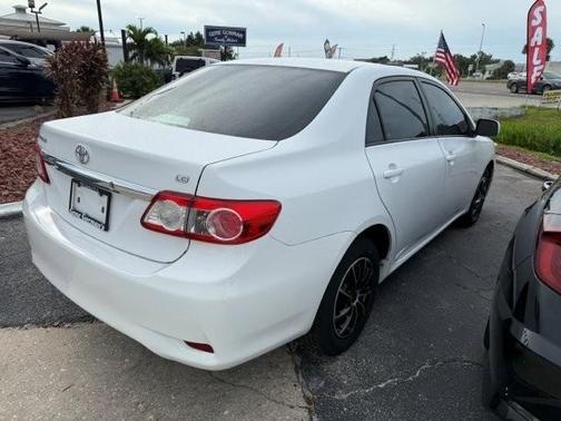 2011 Toyota Corolla LE
