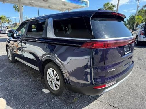 2024 Kia Carnival LX