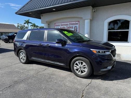 2024 Kia Carnival LX