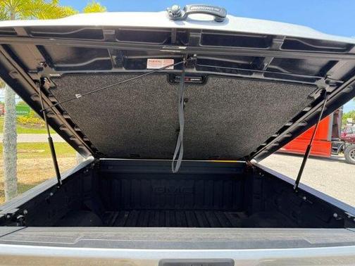 Quicksilver Metallic 2021 GMC Sierra 1500 SLT