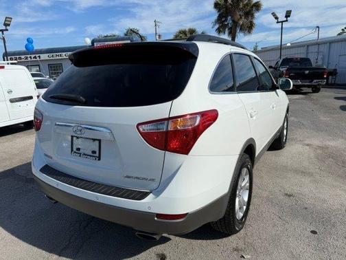 Stone White 2011 Hyundai Veracruz GLS