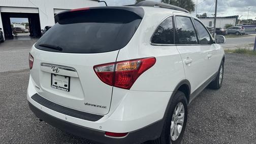 Stone White 2011 Hyundai Veracruz GLS