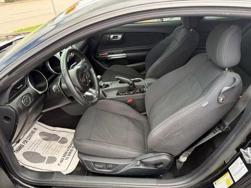 2021 Ford Mustang EcoBoost