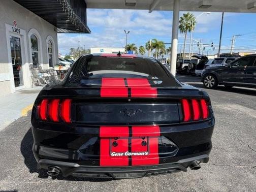 2021 Ford Mustang EcoBoost