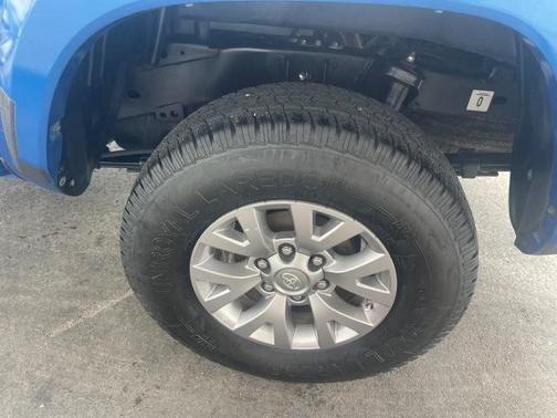 2016 Toyota Tacoma SR5