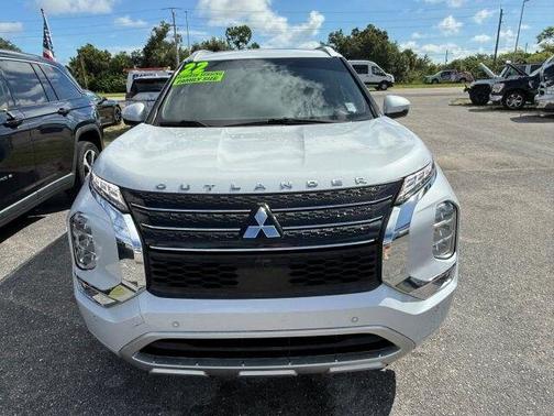 White Diamond 2022 Mitsubishi Outlander SP