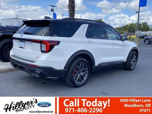 2025 Ford Explorer ST