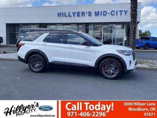 2025 Ford Explorer ST