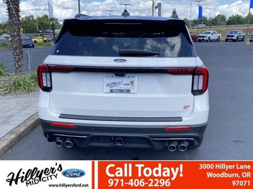 2025 Ford Explorer ST