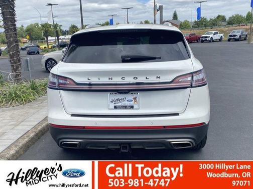 2022 Lincoln Nautilus Black Label