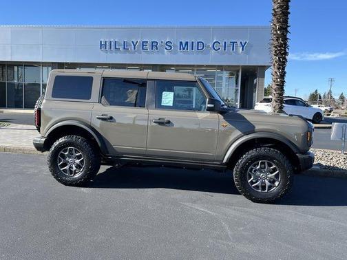 2025 Ford Bronco Badlands