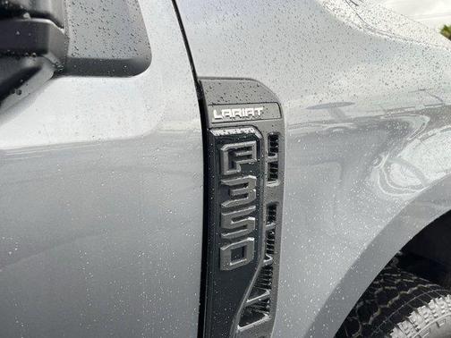 2024 Ford F-350 Lariat Super Duty