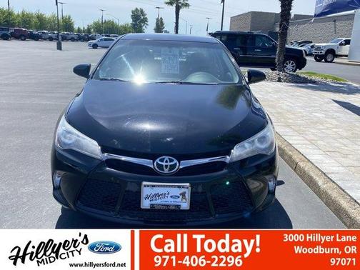 2017 Toyota Camry SE