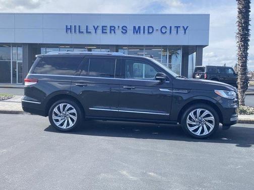 2023 Lincoln Navigator Reserve