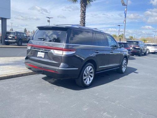 2023 Lincoln Navigator Reserve