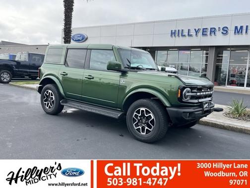 ERUPTION GREEN METALLIC 2025 Ford Bronco OUTER BANKS