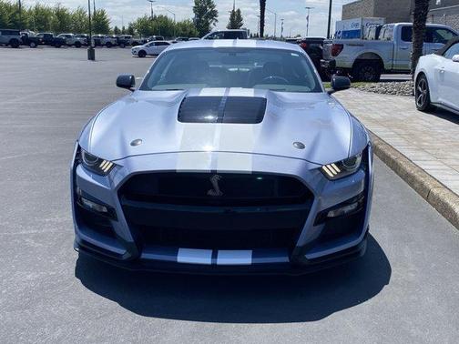 2022 Ford Shelby GT500 Base