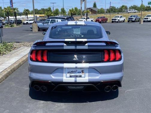 2022 Ford Shelby GT500 Base