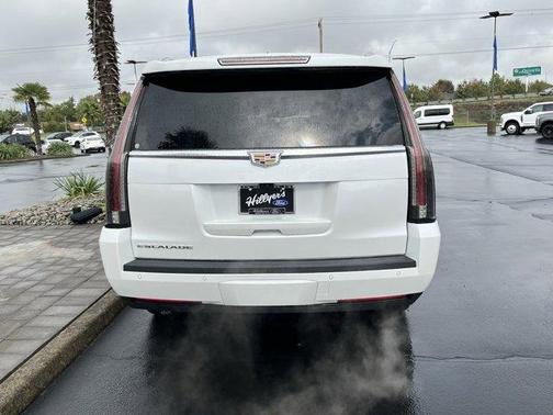2020 Cadillac Escalade ESV Premium Luxury