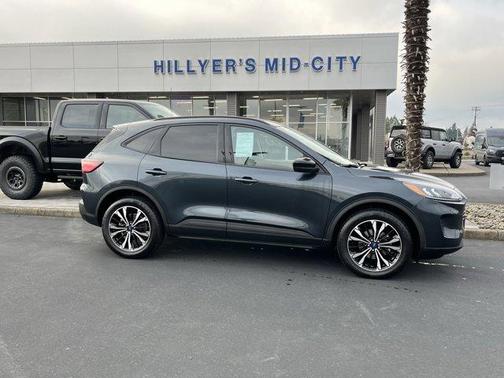 2022 Ford Escape SE