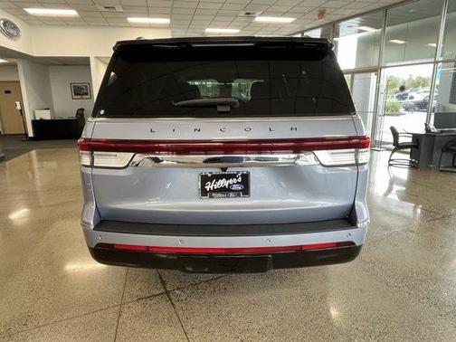 2024 Lincoln Navigator L Black Label