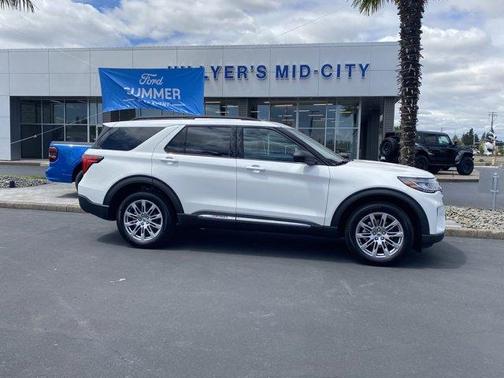 2025 Ford Explorer Active