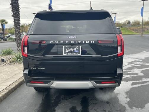 AGATE BLACK METALLIC 2025 Ford Expedition PLATINUM