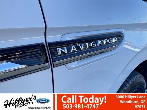 2022 Lincoln Navigator Black Label