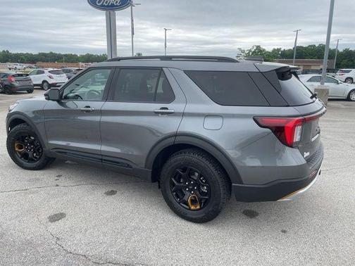 Carbonized Gray Metallic 2026 Ford Explorer Tremor