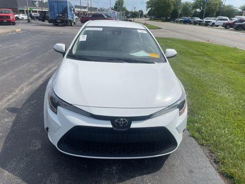 Super White 2021 Toyota Corolla LE