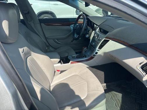 Radiant Silver Metallic 2011 Cadillac CTS Luxury