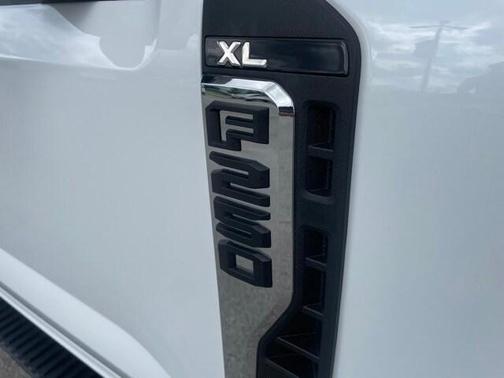 2025 Ford F-250 XL