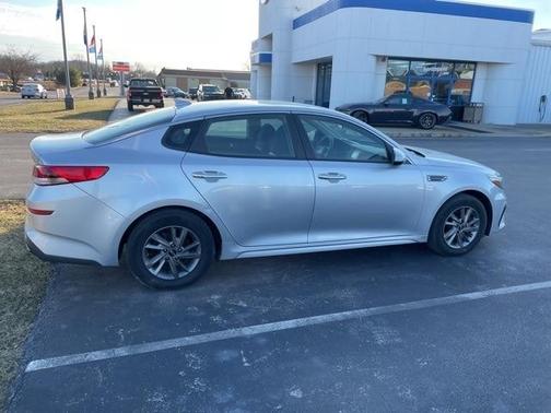 2020 Kia Optima LX