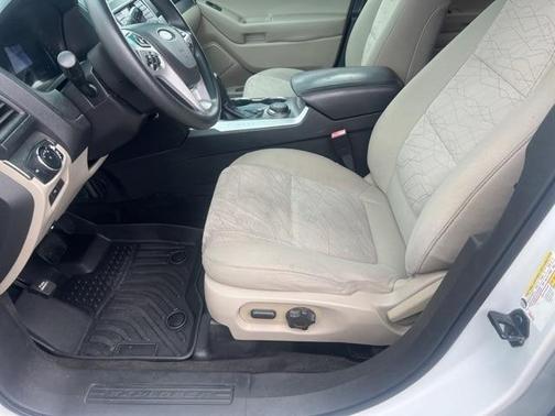 2014 Ford Explorer Base
