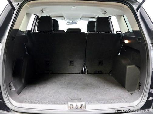 Black Metallic 2019 Ford Escape SE