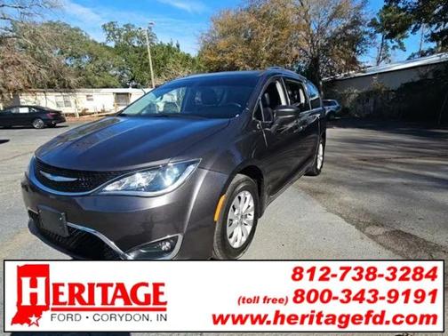 2018 Chrysler Pacifica Touring-L