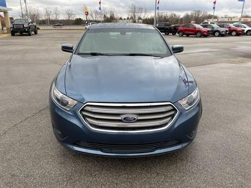 2018 Ford Taurus SEL