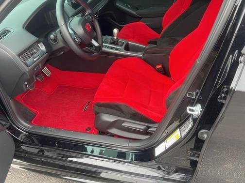2025 Honda Civic Type R Base
