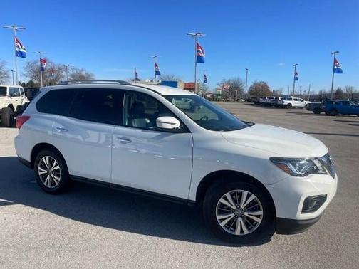 2019 Nissan Pathfinder SL